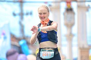 BIB: 5011
                            <button type="button" onclick="openModal(24882987)" class="btn btn-primary btn-sm float-right btn-popup" data-toggle="modal" data-target=".modal-high-quality">
                        <i class="fas fa-shopping-cart"></i> Add to Cart
                    </button>
                                            <button type="button" onclick="isThisMe(24882987, true)" class="btn btn-success btn-sm float-right btn-popup btn-isme hidden" data-toggle="tooltip" data-placement="bottom" title="นี่คือรูปของคุณใช่ไหม คลิกที่นี่เพื่อเอาเข้าอัลบั้ม">
                        <i class="fas fa-plus"></i> Add to album
                    </button>
                    <button type="button" onclick="isThisMe(24882987, false)" class="btn btn-warning btn-sm float-right btn-popup btn-isnotme hidden">
                        <i class="fas fa-ban"></i> Remove from album
                    </button>